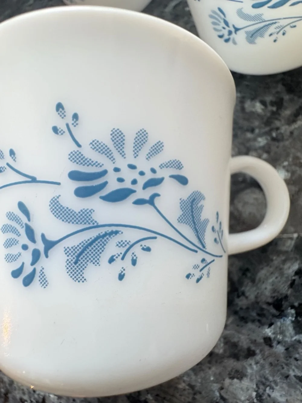 5 Vintage Corelle CORNING Coffee Mugs COLONIAL MIST  Blue Floral Print Excellent